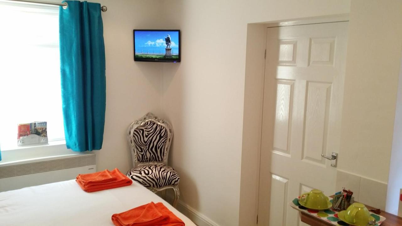 The Jorvik Mini Studio Parking Available York Bagian luar foto